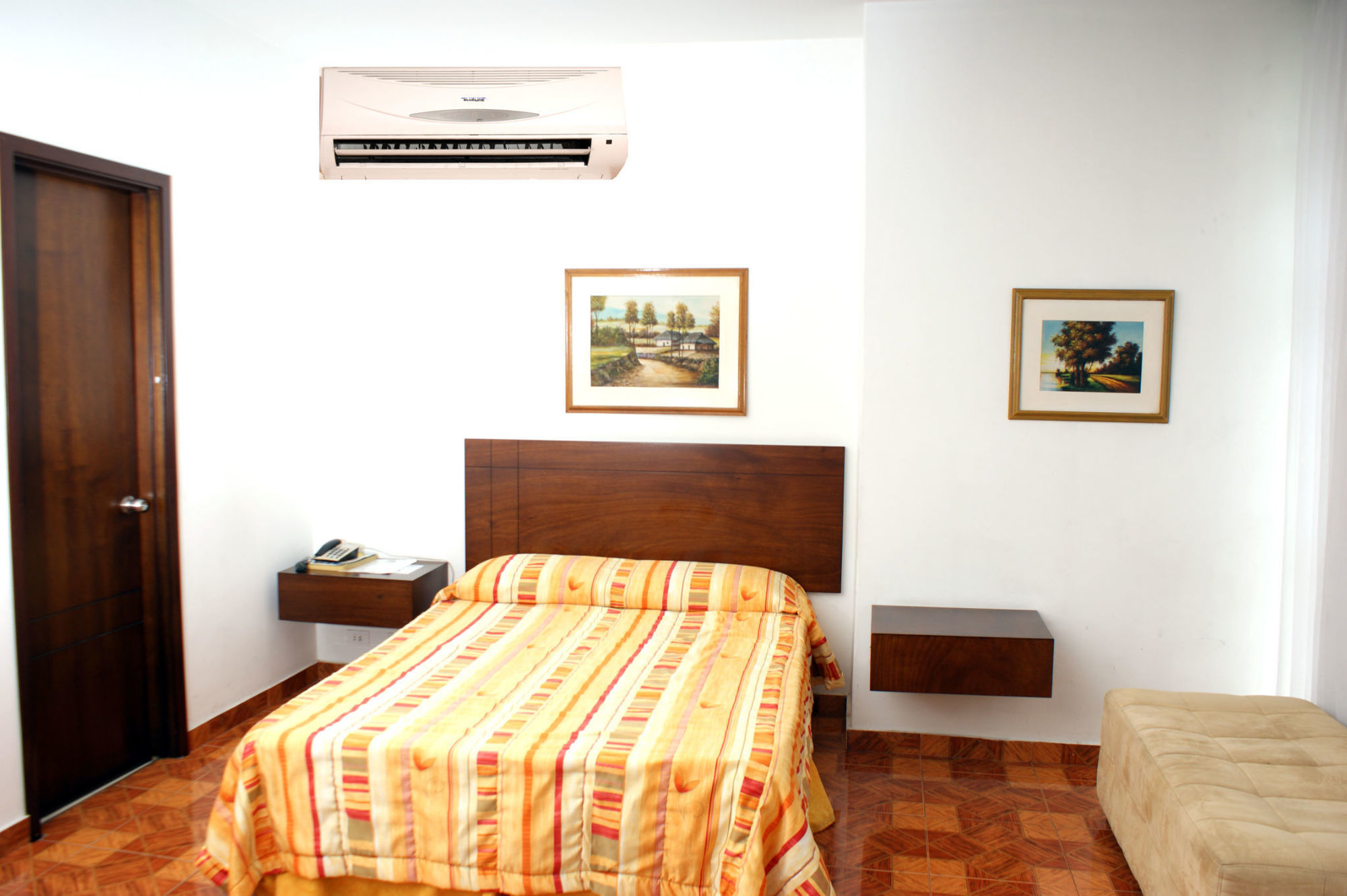Hotel Royal Plaza Cali Ngoại thất bức ảnh