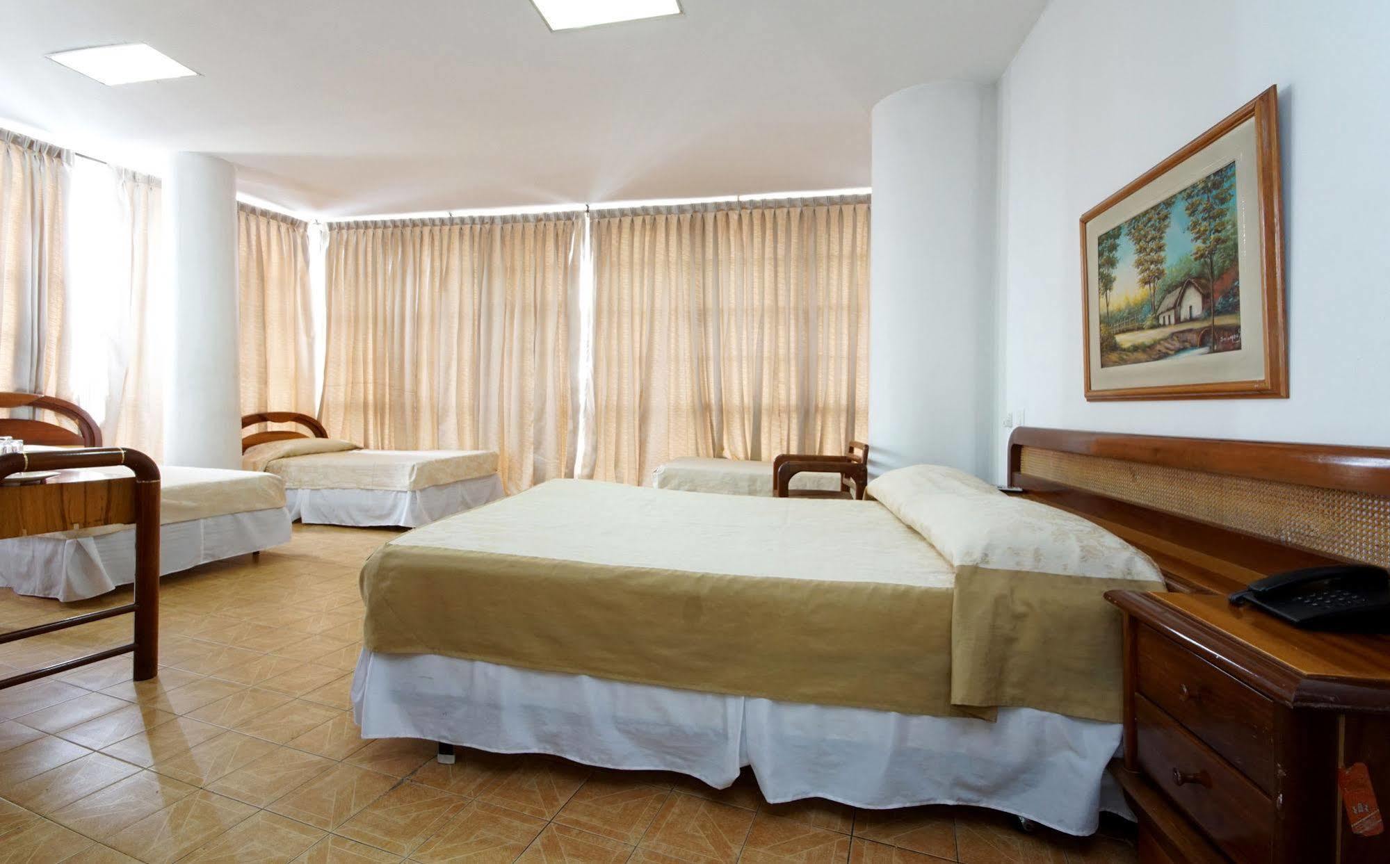 Hotel Royal Plaza Cali Ngoại thất bức ảnh