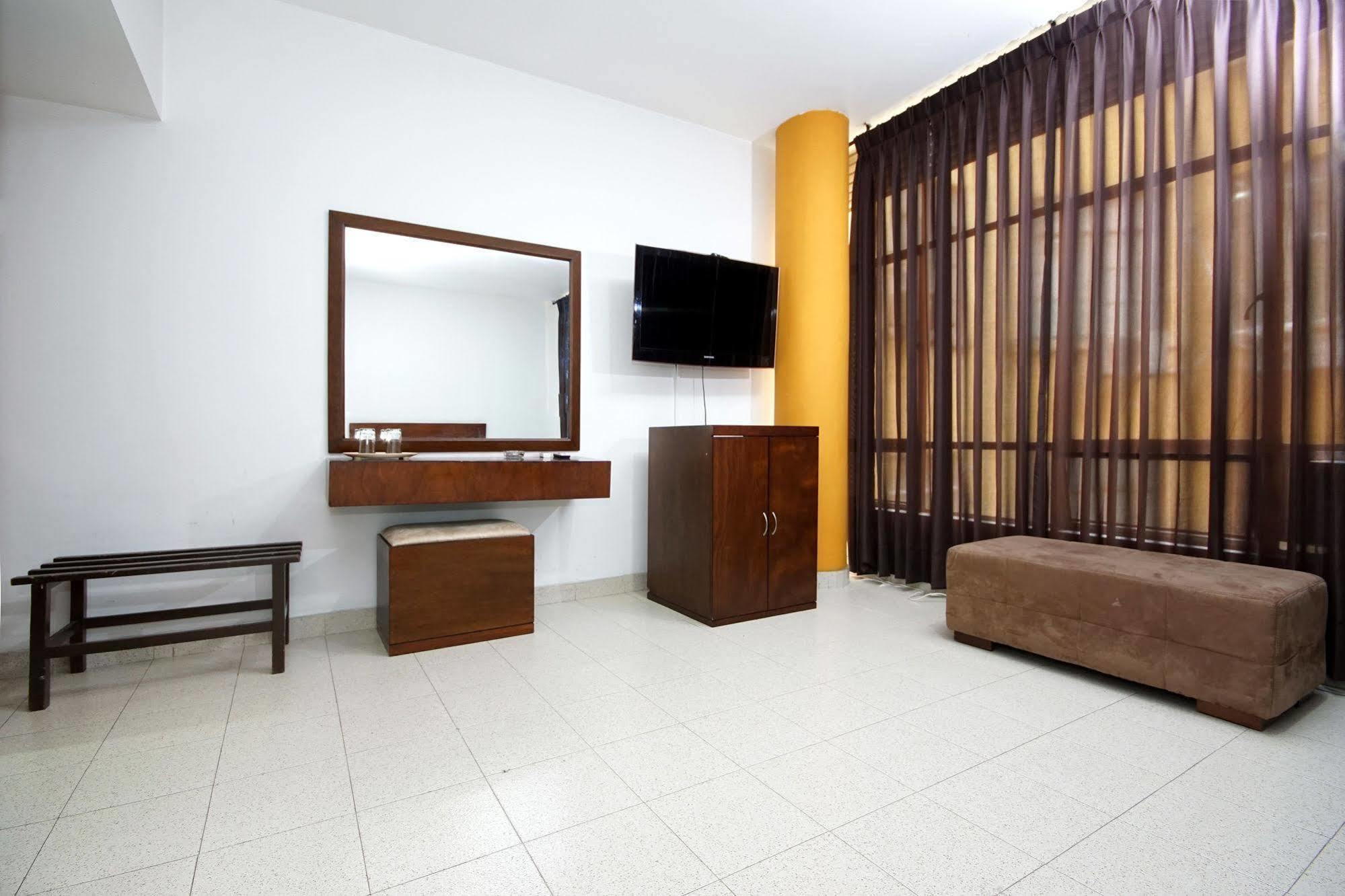 Hotel Royal Plaza Cali Ngoại thất bức ảnh